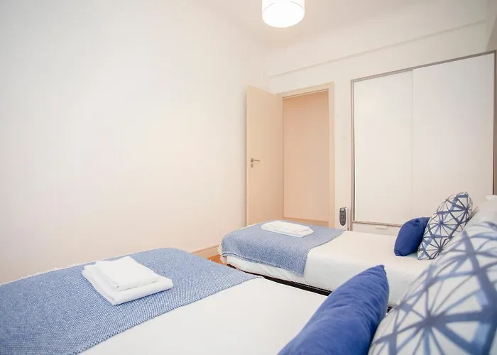 Liiiving In Porto | Light Spacious Apartment