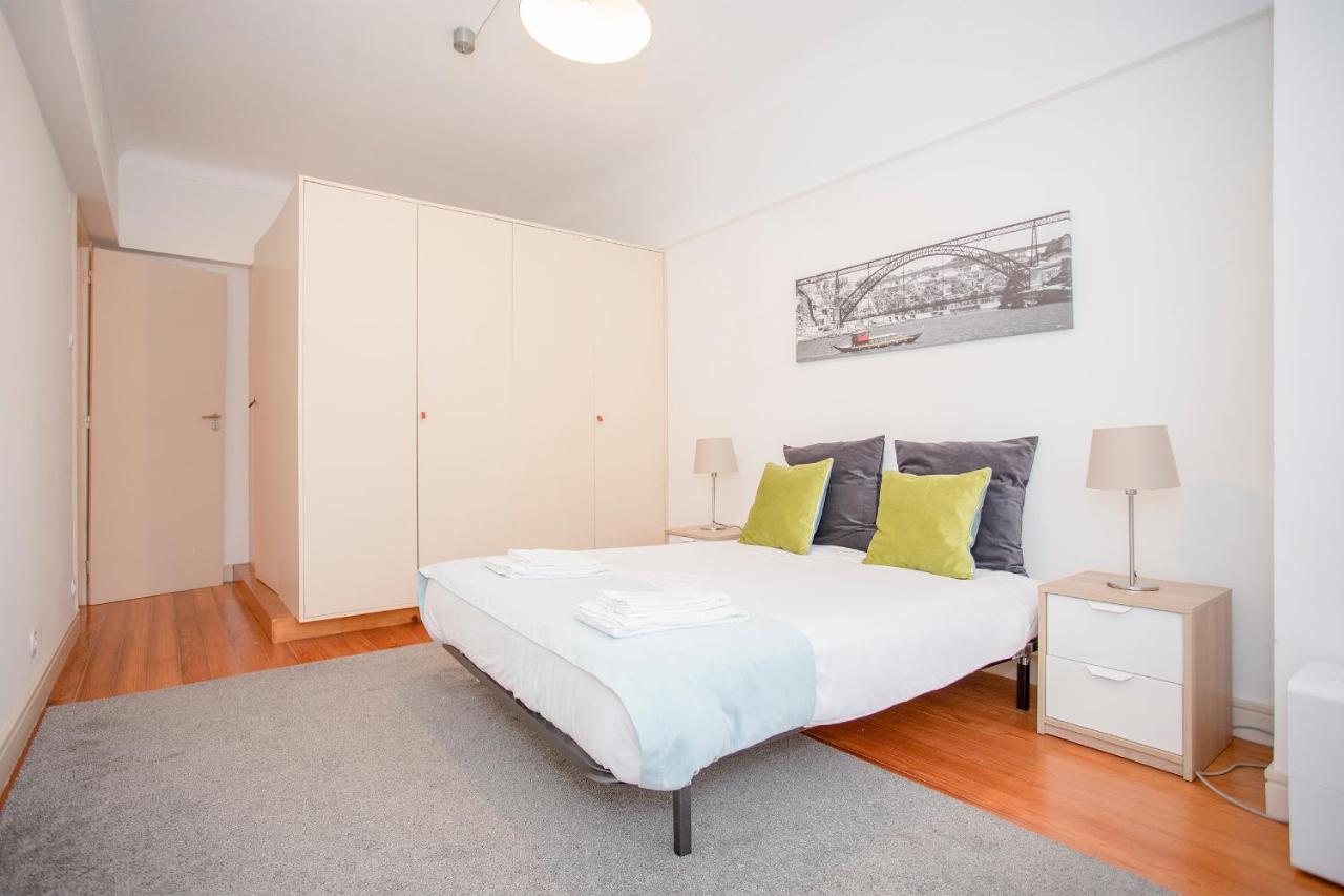 Liiiving In | Light Spacious Apartamento Porto